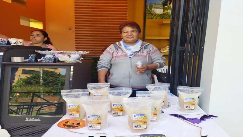 16 mujeres Cundinamarquesas vendieron sus productos en Agrovitrina



