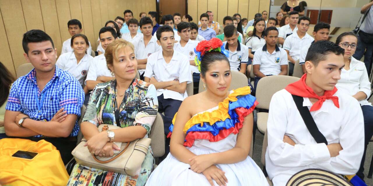 Cada vez más cerca de ser un departamento digital
















































































