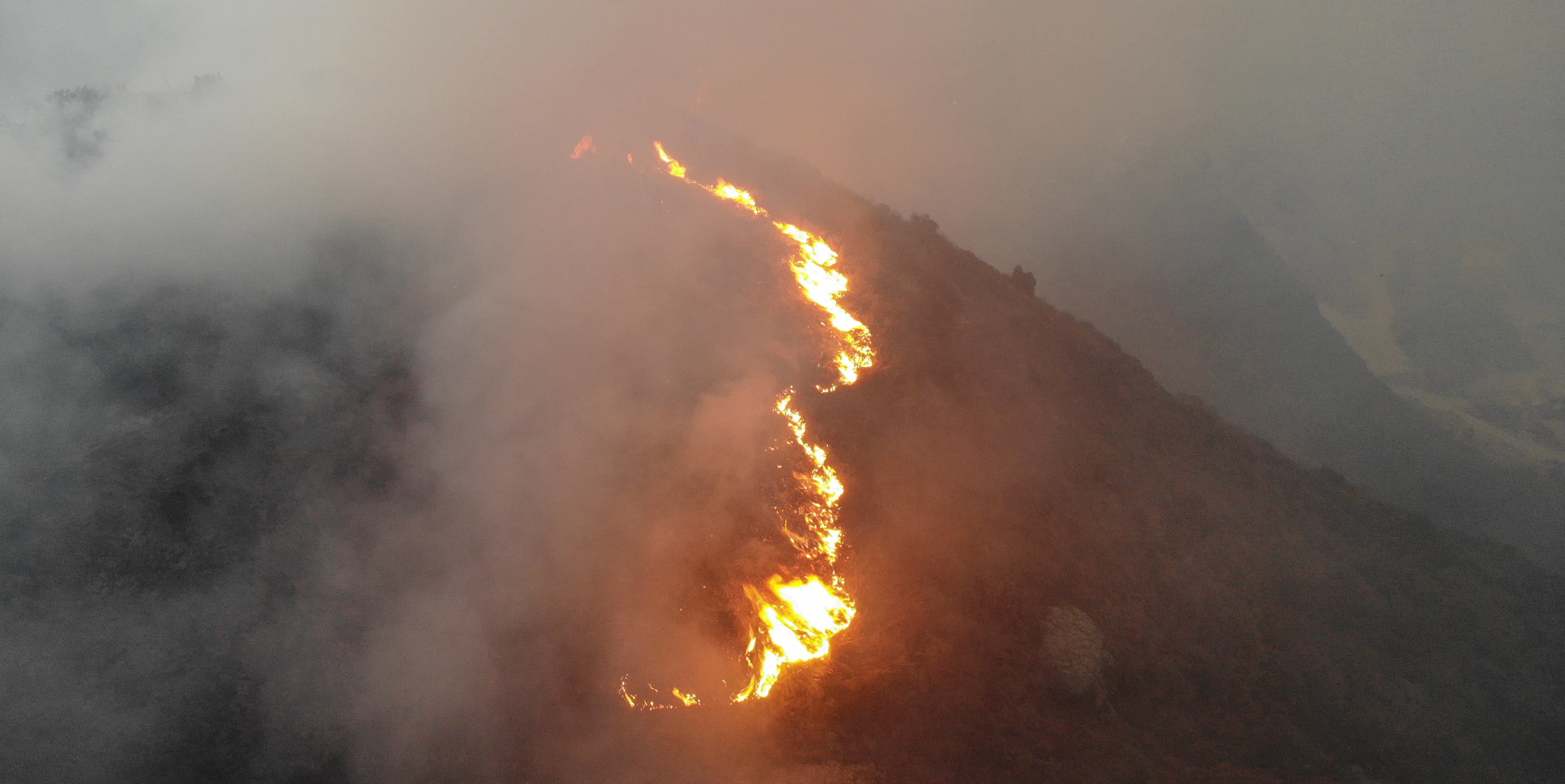 Cundinamarca enfrenta emergencia de incendios forestales, Bojacá recibe apoyo aéreo