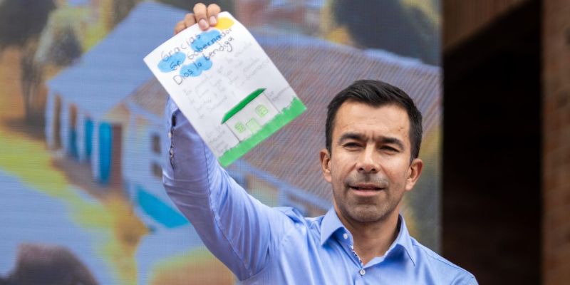 El mejoramiento de 1.000 escuelas en Cundinamarca fortalece la calidad educativa y la relación entre educadores y comunales

