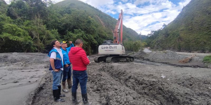 Gobernación de Cundinamarca coordina nuevas acciones en Quetame ante afectaciones por deslizamientos y vía incomunicada