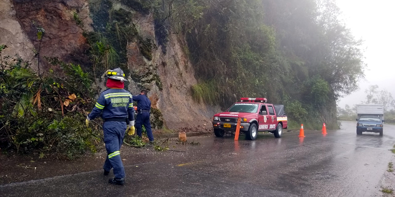 Alcaldes deben activar sus consejos de gestión del riesgo por intensas lluvias



























