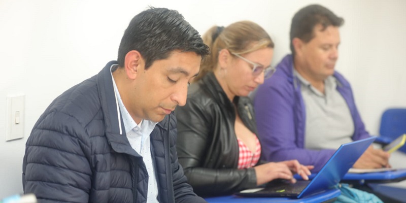 Comenzaron mesas de trabajo y seguimiento a obras en la Troncal del Tequendama