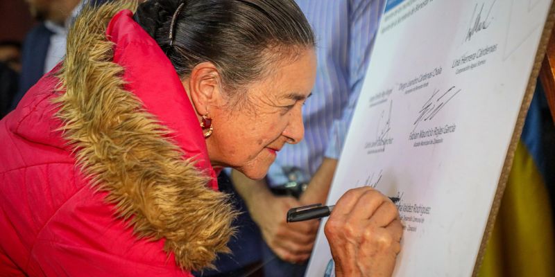 Cundinamarca firma ocho convenios por más de $1.000 millones para proteger áreas hídricas estratégicas