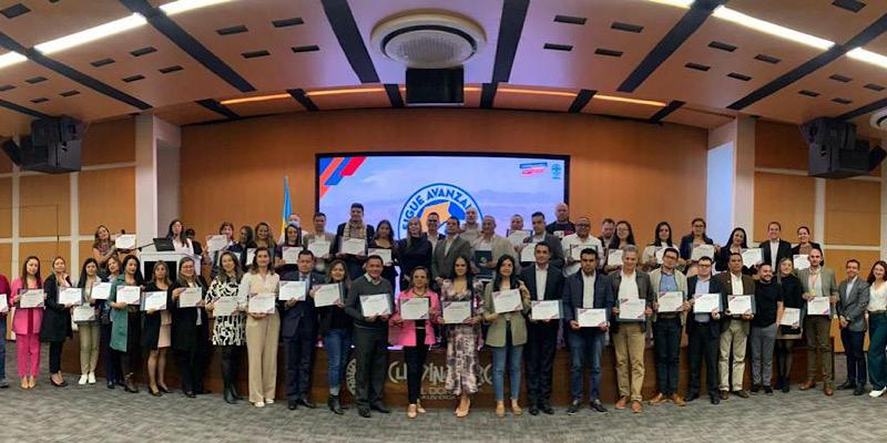 Gobernación de Cundinamarca benefició a 55 servidores públicos de la entidad con programas de especialización