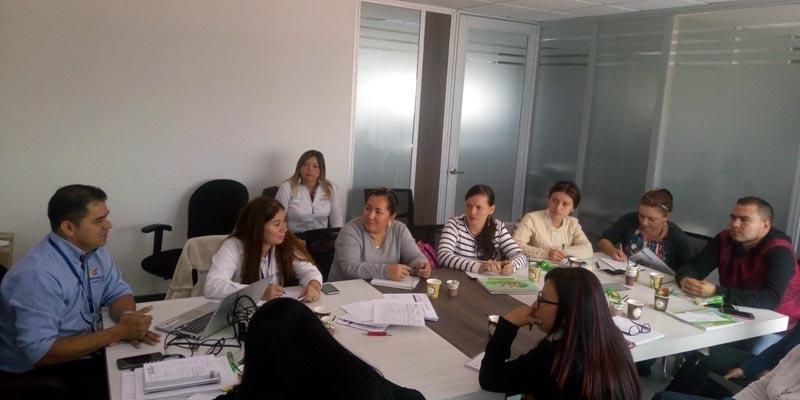 Mesas de trabajo para mejorar atención a usuarios en red pública hospitalaria

































