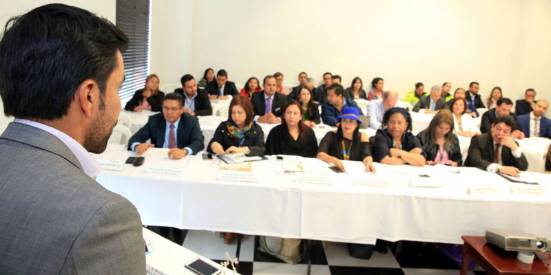 Cundinamarca les cumple a sus adultos mayores y a la población con discapacidad



