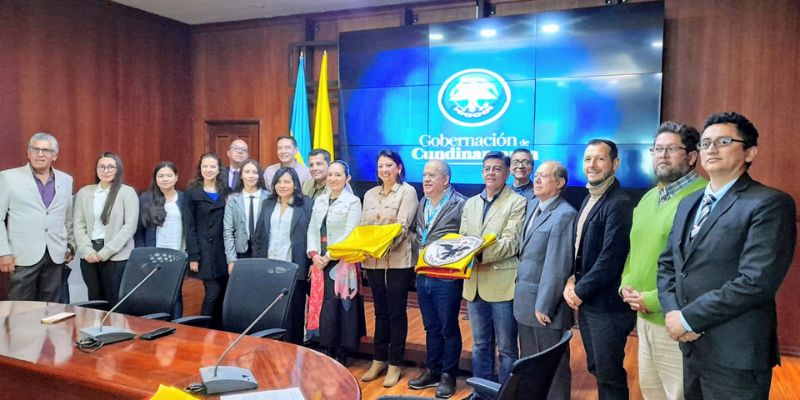 Maestros cundinamarqueses viajan a Corea para fortalecer el uso pedagógico de herramientas digitales