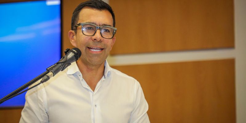 “La crisis se agrava minuto a minuto”: Gobernador Rey denuncia que municipios del corredor de la vía al Llano están prisioneros en medio de la emergencia
