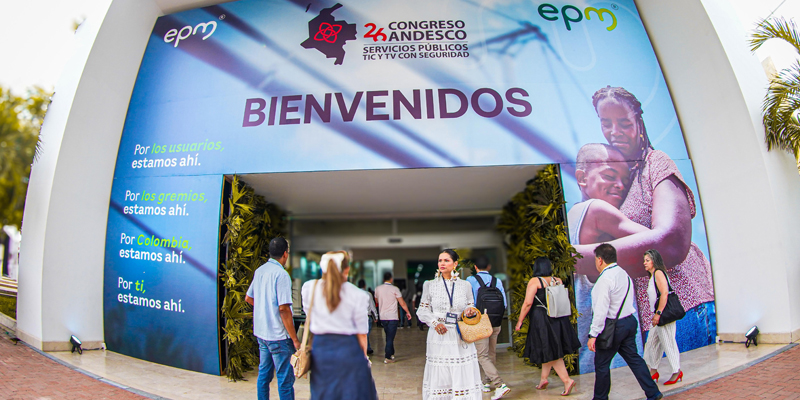 “Tenemos una agenda regional y estamos listos para trabajar”, aseguró el gobernador Jorge Rey en el Congreso de Andesco