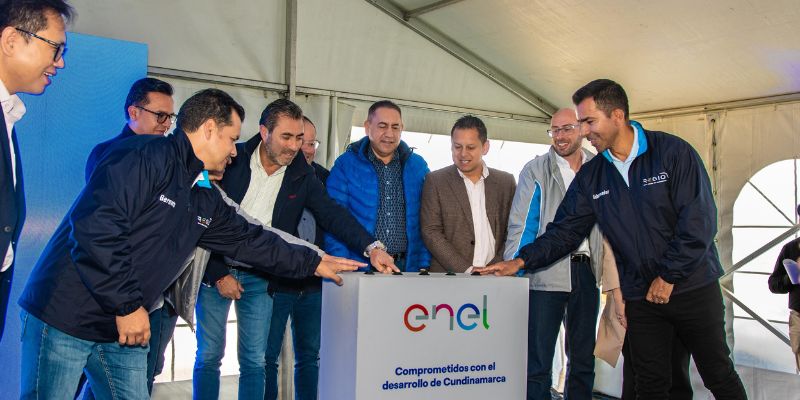 Regiotram ya tiene garantizado el suministro eléctrico que moverá más de 43 millones de pasajeros al año, anuncia el gobernador Jorge Rey