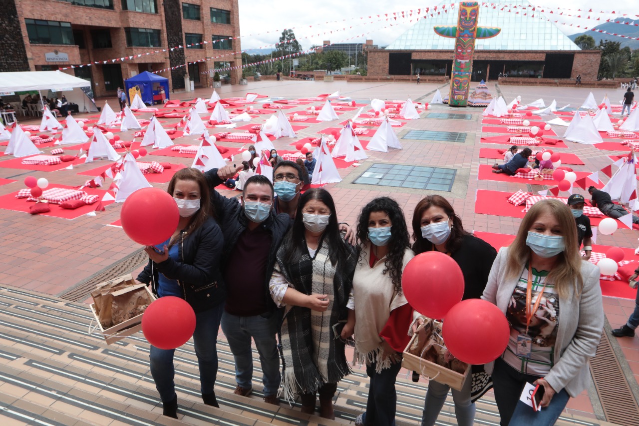 Día del amor y amistad celebrado por los servidores públicos de la Gobernación de Cundinamarca






