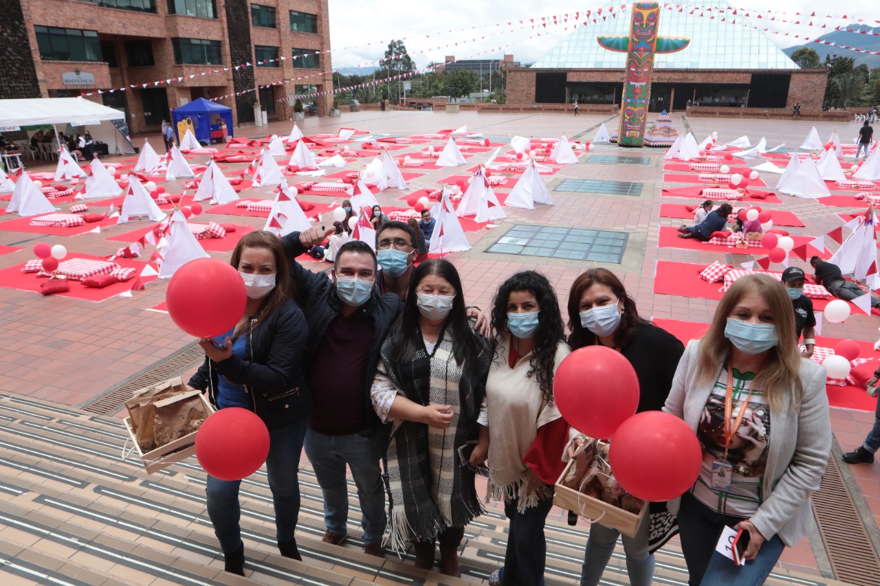 Día del amor y amistad celebrado por los servidores públicos de la Gobernación de Cundinamarca







