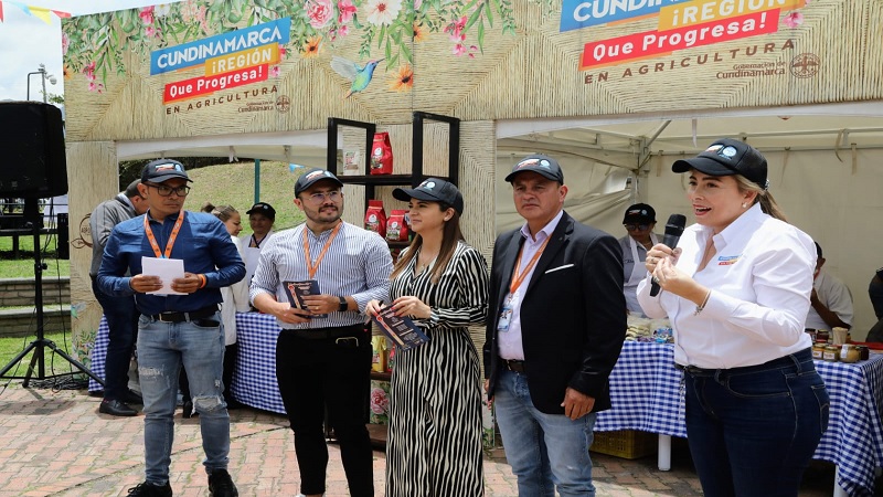 Crece la Agrovitrina de la Gobernación de Cundinamarca
