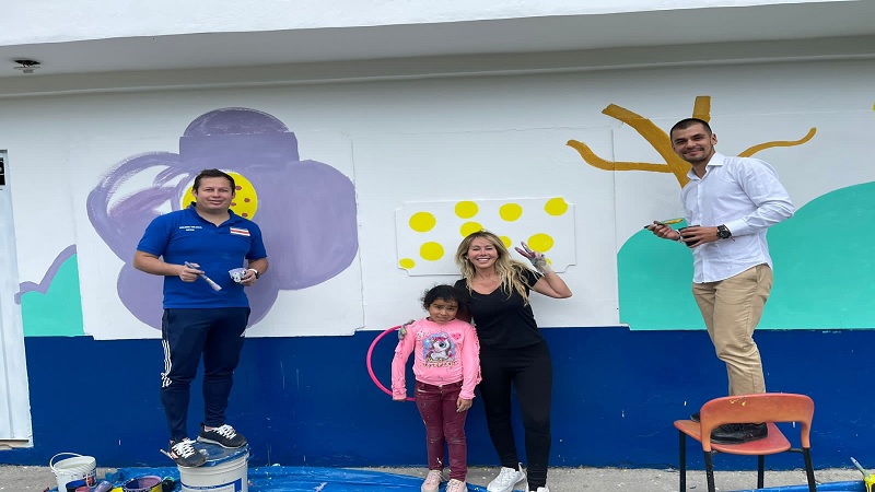 Pensiones Cundinamarca presente en Cáqueza para el embellecimiento de escuelas.

