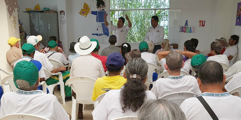 Más personas felices en Cundinamarca



































