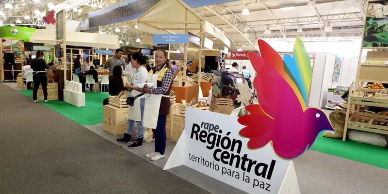 Cundinamarca impulsa mercados campesinos de la región central