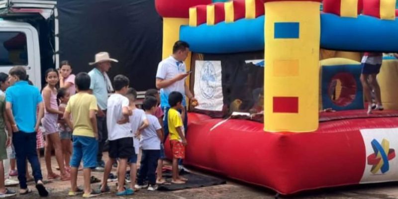 Brigada ‘Cundinamarca en Movimiento’ lleva atención psicosocial y recreativa a la niñez de Paratebueno y Medina