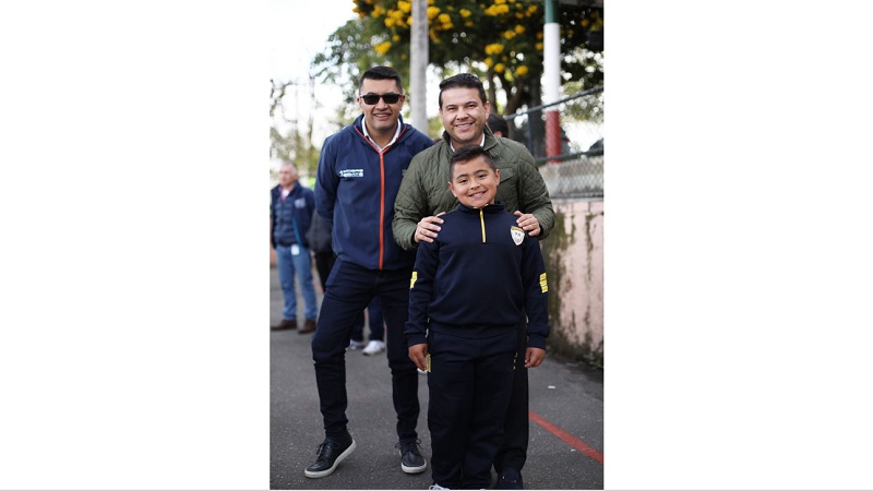 Reposición de equipos hurtados hace felices a 137 niños de Sibaté