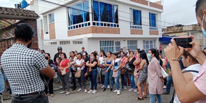 El Gobierno departamental le cumple a la comunidad educativa de la Institución Educativa Sabio Mutis del municipio de La Mesa













