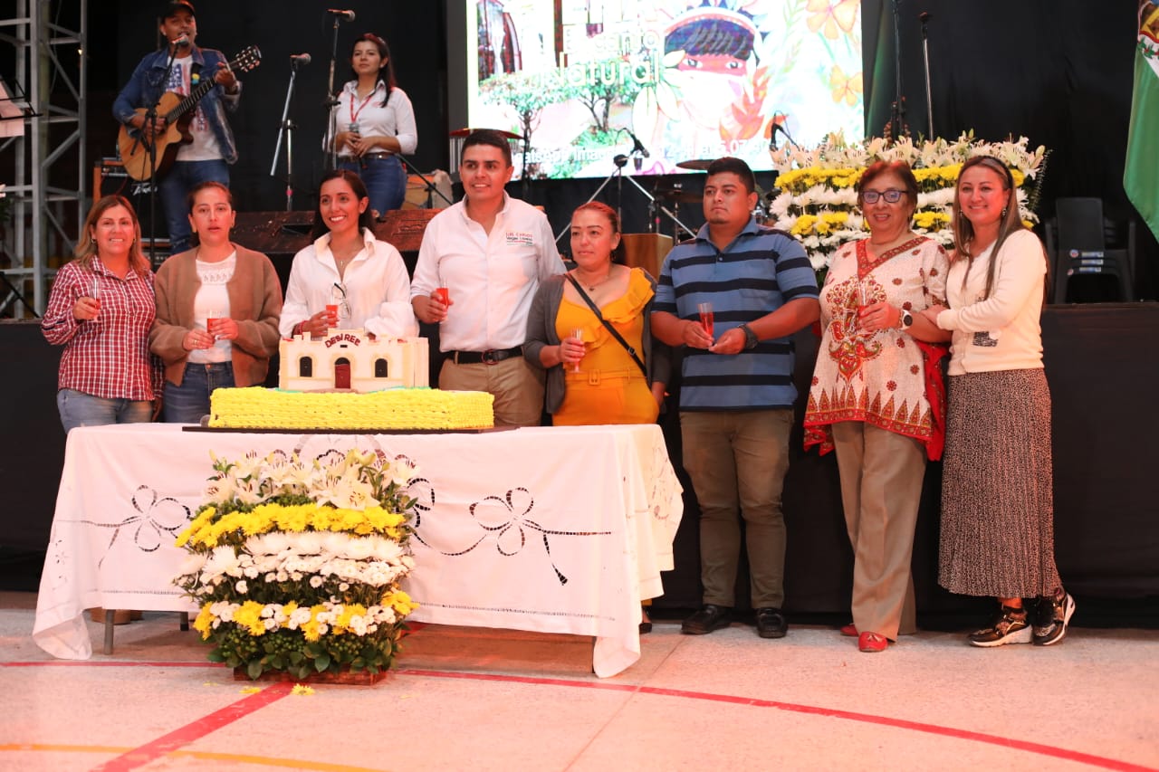 Tena, un Pueblo Dorado de Cundinamarca