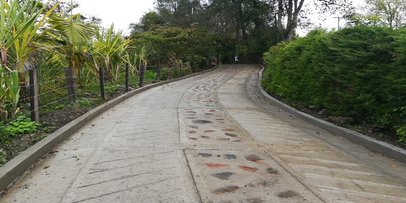 Histórica inversión de $40 mil millones en placas huellas construidas por las JAC