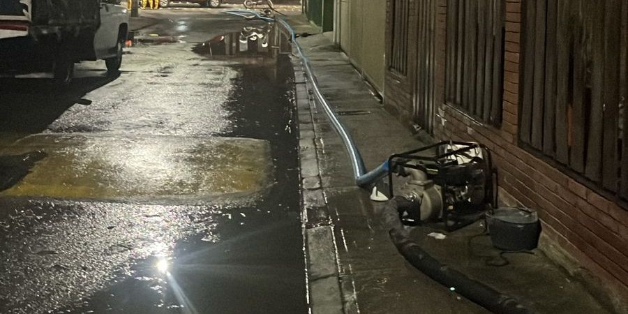 Gobernador de Cundinamarca lidera PMU permanente ante emergencia por intensas lluvias en el departamento