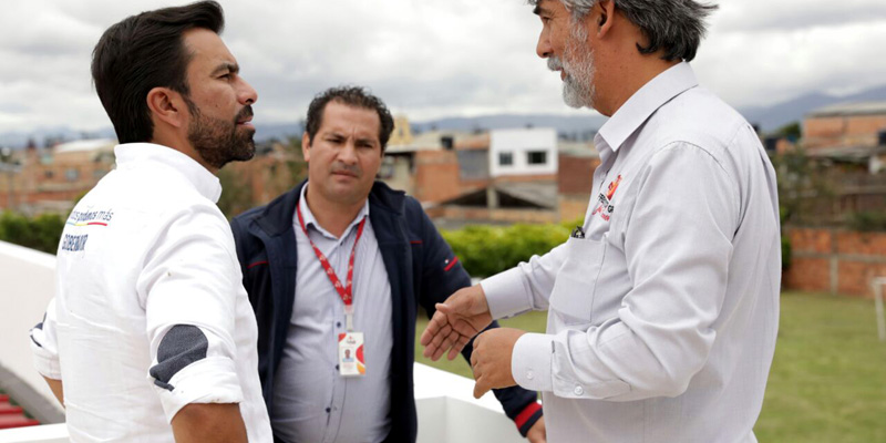 "Empleo sí hay.  Más de tres mil vacantes en Funza a través del SENA
































