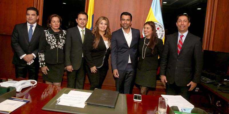 Avanza posesión de gabinete departamental. Cundinamarca y sus regiones bien representadas.
