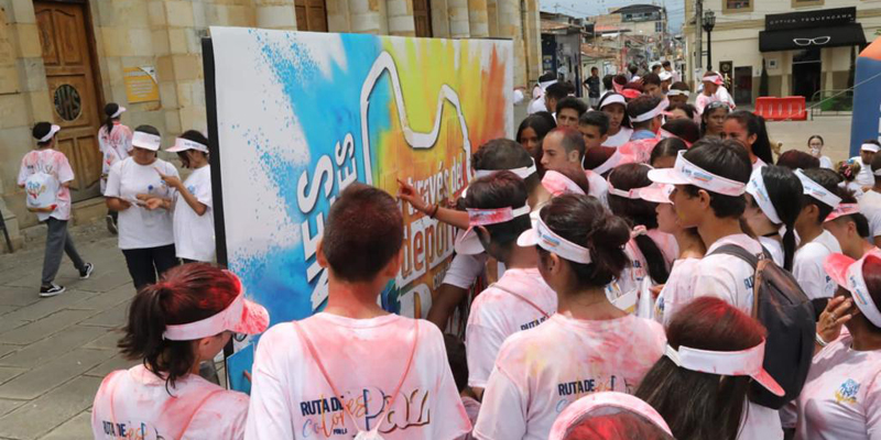 Con la 'Ruta de colores' culminó la Semana por la Paz en el municipio de La Mesa



