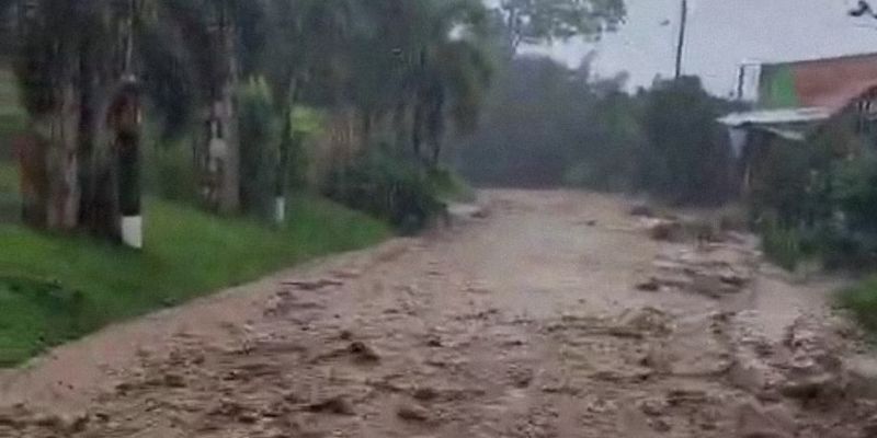 Emergencia en Viotá por desbordamiento de quebradas, gobernador Jorge Rey activa respuesta inmediata



