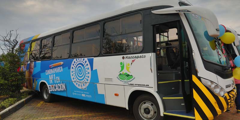 Junín, Ricaurte, Ubaque y Venecia con buses nuevos para transporte escolar


