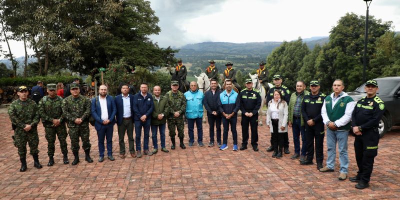 Gobernador Rey anuncia refuerzo de seguridad con 180 uniformados en la Región Metropolitana de Sabana