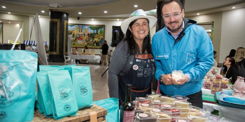 Emprendimientos verdes protagonizan la quinta muestra comercial en la Gobernación


