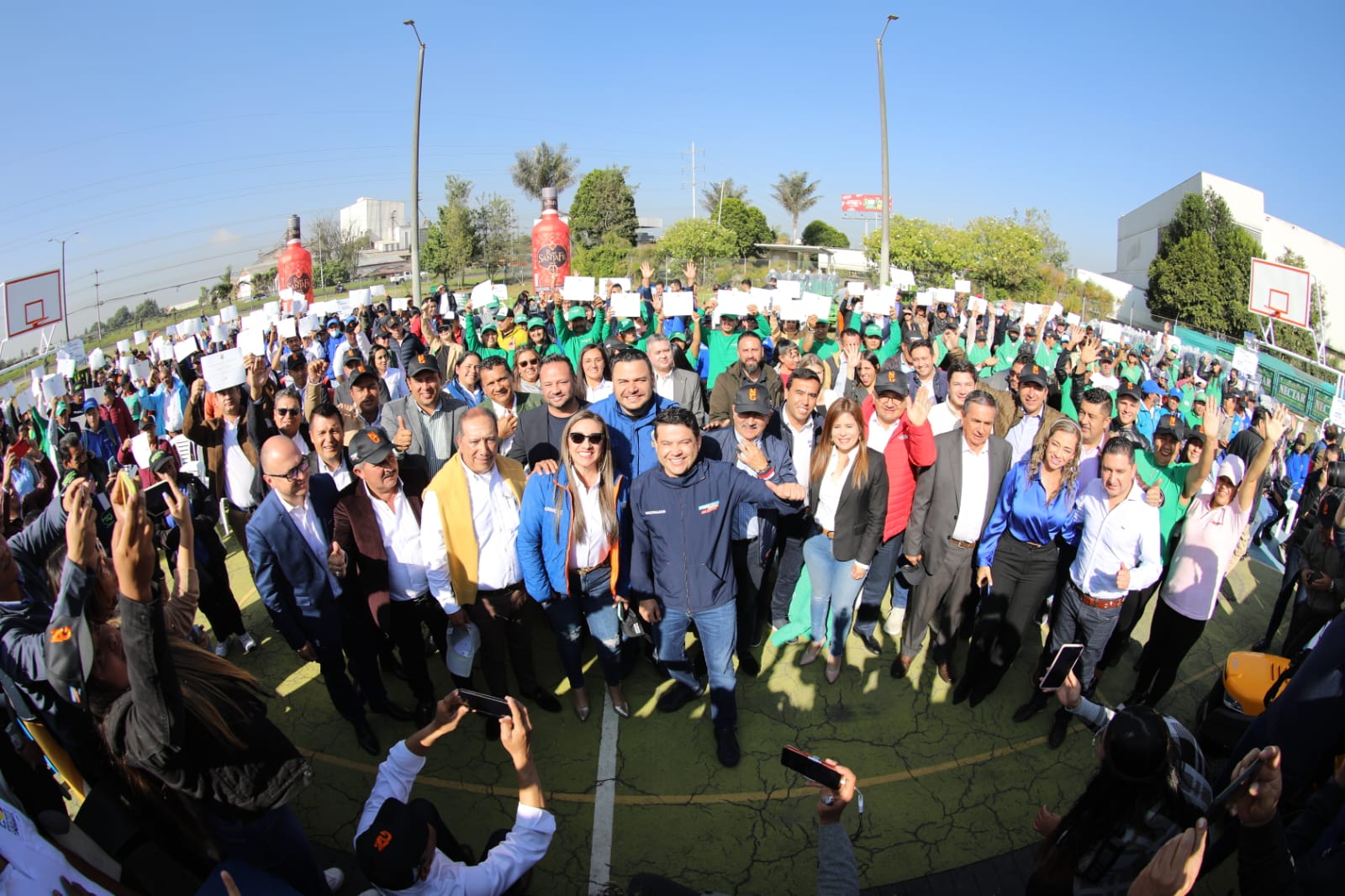 Equipos e insumos para el manejo de residuos sólidos en 24 municipios, por cerca de $1.000 millones