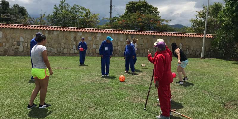 Adultos mayores del Centro Bienestar del Anciano Belmira disfrutaron un día de campo




