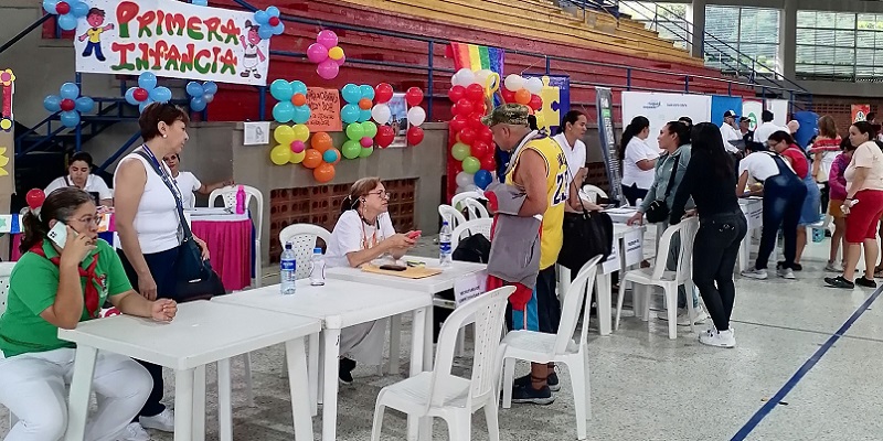 800 personas recibieron atención para definir su situación  migratoria en el Alto Magdalena