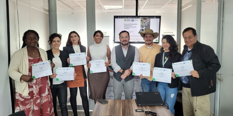 Cundinamarca certifica a 183 líderes forestales para frenar la deforestación