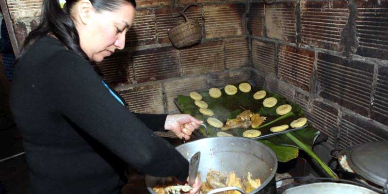 Mujeres emprendedoras contarán con apoyo para proyectos productivos