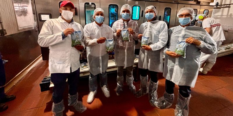 Cundinamarca respondió a la crisis: los primeros 21.000 litros de leche UHT están listos para salir al mercado