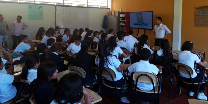 Estudiantes de Rionegro, se benefician con el programa de sensibilización, ConcienTICzate


























