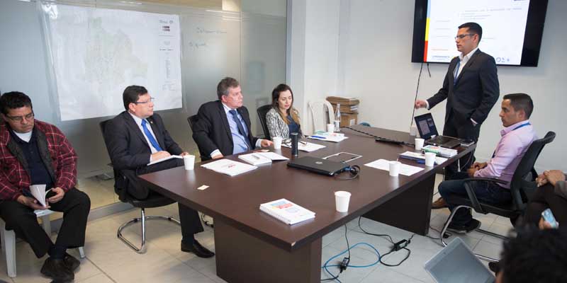 Alcalde de Heredia, Costa Rica, de visita en la secretaría TIC de Cundinamarca