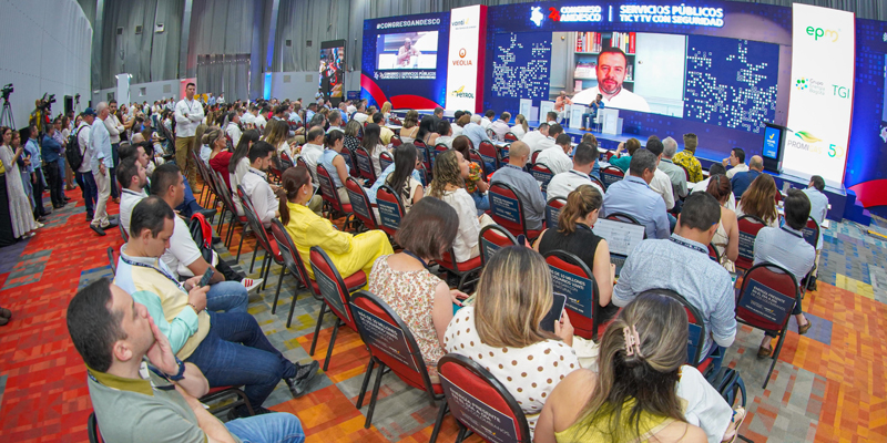 “Tenemos una agenda regional y estamos listos para trabajar”, aseguró el gobernador Jorge Rey en el Congreso de Andesco