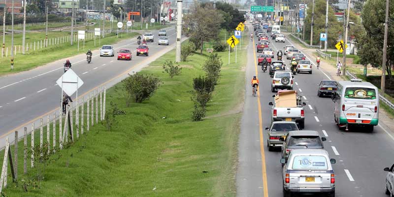 Puente festivo del Corpus Christi seguro en las vías cundinamarquesas