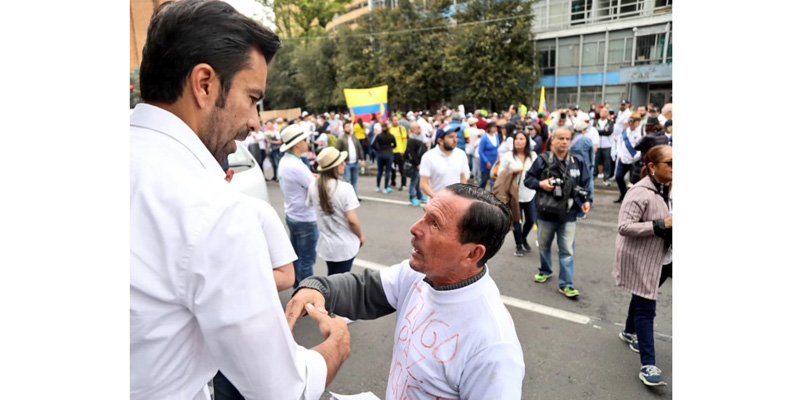 "Hoy marchamos porque tenemos indignación en el alma y el corazón": gobernador Jorge Rey