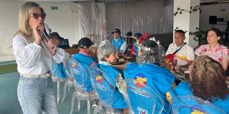 Lotería de Cundinamarca premia a los mejores vendedores de Barbosa, Santander