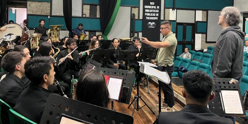 Directores de bandas sinfónicas de Cundinamarca reciben formación de élite en Tocancipá
