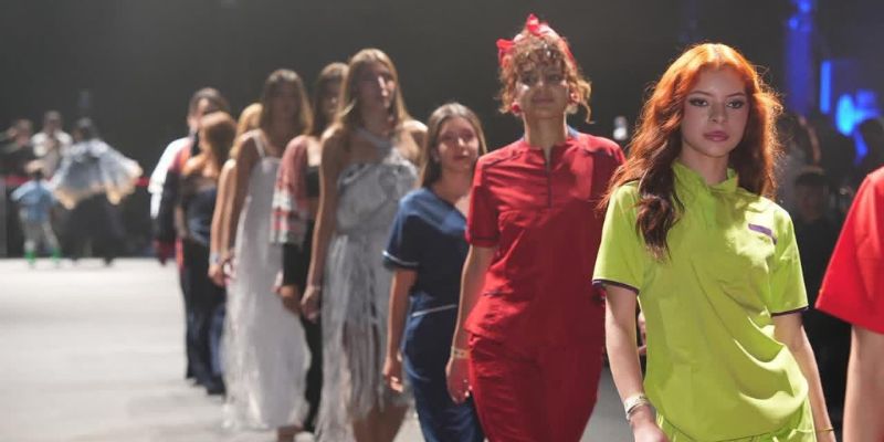 Gobernador Jorge Rey destaca el talento y la economía creativa de las mujeres cundinamarquesas en la pasarela Moda con Propósito y Transformación Social