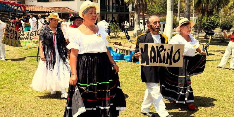 Usuarios de la Beneficencia celebran 156 años con muestras culturales y gastronómicas