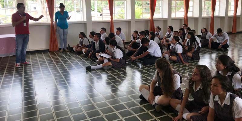 Primera presentación del portafolio de servicios para los jóvenes en Rionegro 


